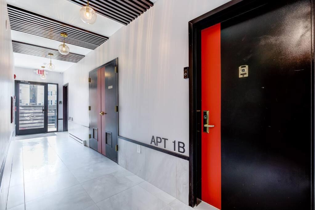 Luxury Designer Theme 2Br Apt Near Nyc / Thepath Leilighet Newark Eksteriør bilde